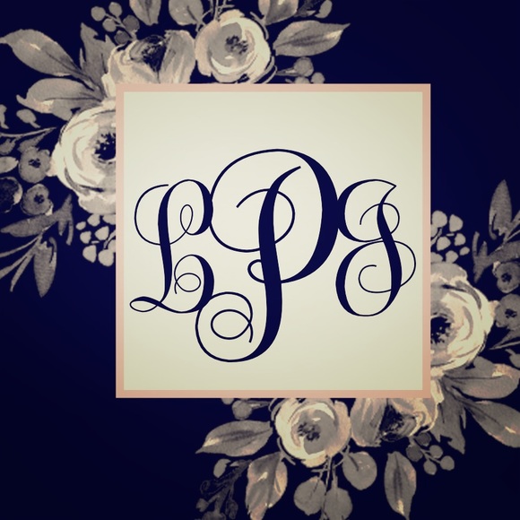 Meet your Posher, Lisa - Picture 1 of 3